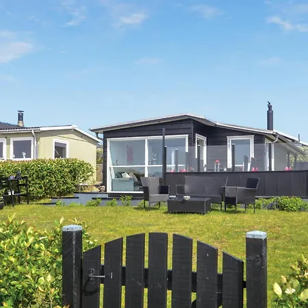 Four-bedroom In V Hébergement de vacances *