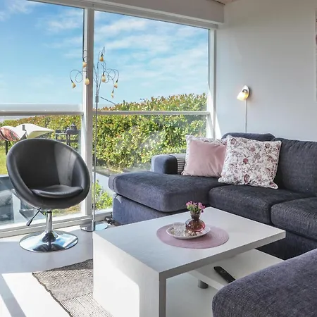 Gorgeous Home In Esbjerg V With House Sea View Ferienhaus