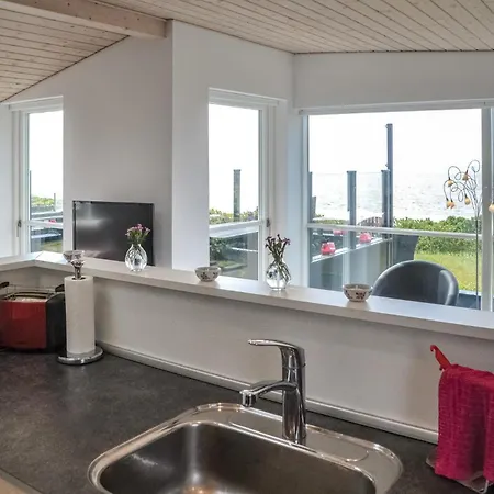 Gorgeous Home In Esbjerg V With House Sea View Ferienhaus *