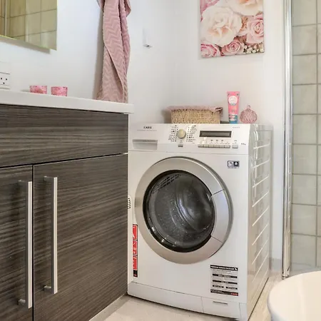 Four-bedroom In V Hébergement de vacances *