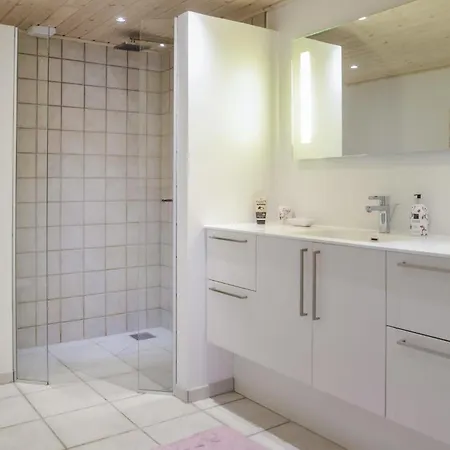Ferienhaus Gorgeous Home In Esbjerg V With House Sea View *